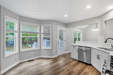 Tiny photo for 274 Stamford Drive, Powell, OH 43065 (MLS # 225037000)