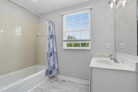Tiny photo for 274 Stamford Drive, Powell, OH 43065 (MLS # 225037000)