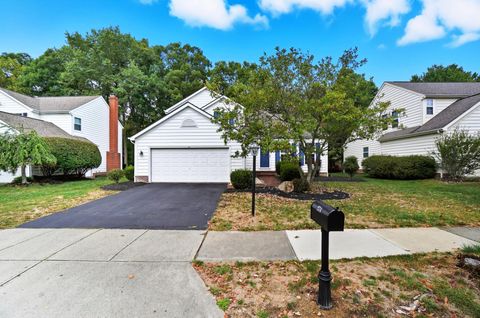 Photo of 274 Stamford Drive, Powell, OH 43065 (MLS # 225037000)