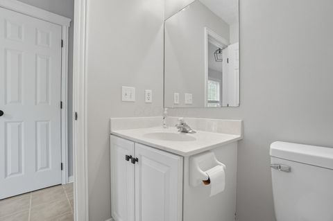 Tiny photo for 274 Stamford Drive, Powell, OH 43065 (MLS # 225037000)