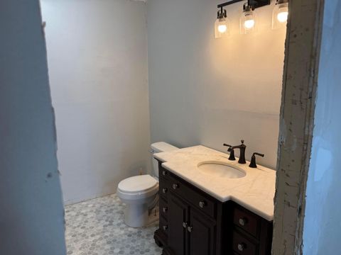 Tiny photo for 421 Walnut Street, Washington Court House, OH 43160 (MLS # 225044822)