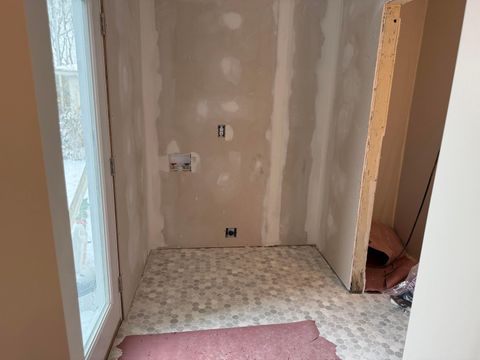 Tiny photo for 421 Walnut Street, Washington Court House, OH 43160 (MLS # 225044822)