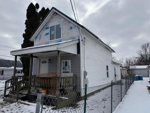 Tiny photo for 421 Walnut Street, Washington Court House, OH 43160 (MLS # 225044822)