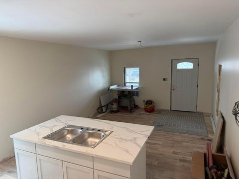 Tiny photo for 421 Walnut Street, Washington Court House, OH 43160 (MLS # 225044822)