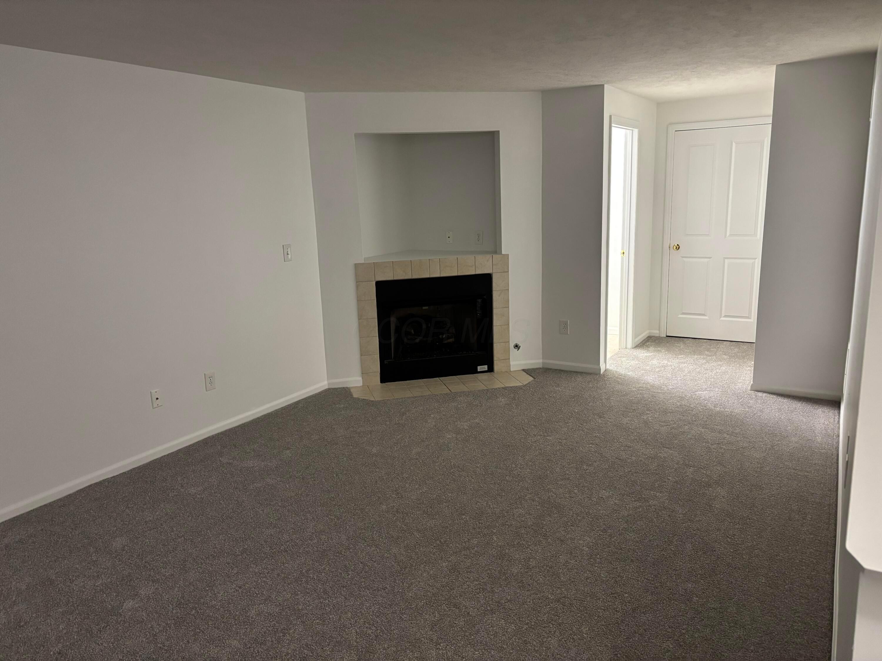 1193 Hollytree Lane, Westerville, Ohio image 9