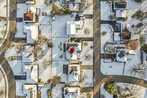 Tiny photo for 1710 Kenwick Road, Columbus, OH 43209 (MLS # 225045142)