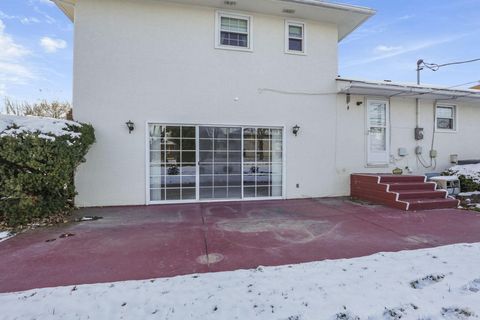 Tiny photo for 1710 Kenwick Road, Columbus, OH 43209 (MLS # 225045142)