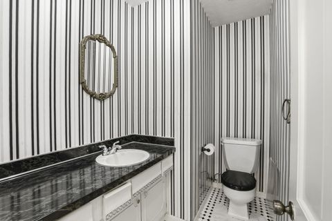 Tiny photo for 1710 Kenwick Road, Columbus, OH 43209 (MLS # 225045142)