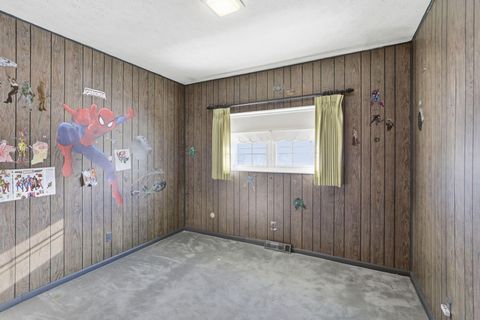 Tiny photo for 1710 Kenwick Road, Columbus, OH 43209 (MLS # 225045142)