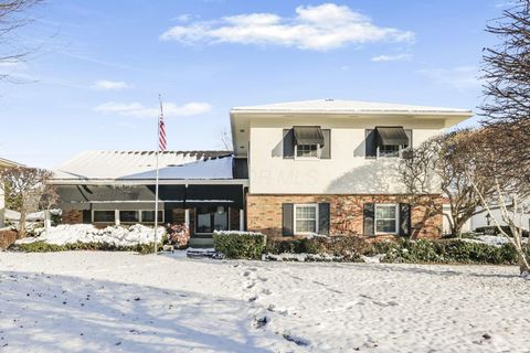 Tiny photo for 1710 Kenwick Road, Columbus, OH 43209 (MLS # 225045142)