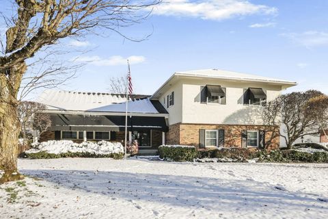 Tiny photo for 1710 Kenwick Road, Columbus, OH 43209 (MLS # 225045142)