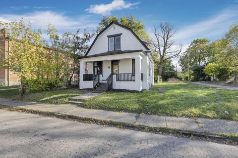 Tiny photo for 1119 E Fulton Street, Columbus, OH 43205 (MLS # 225040965)