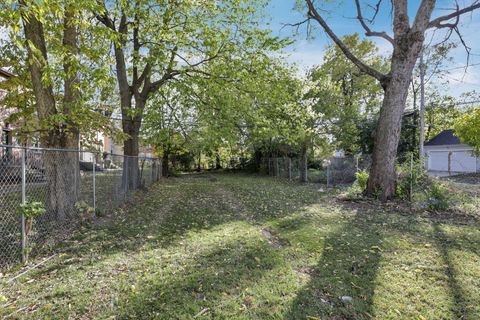 Tiny photo for 1119 E Fulton Street, Columbus, OH 43205 (MLS # 225040965)