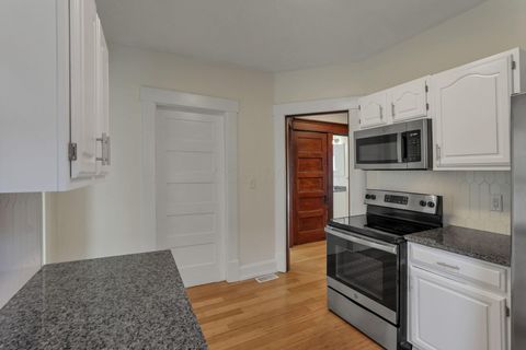 Tiny photo for 1119 E Fulton Street, Columbus, OH 43205 (MLS # 225040965)