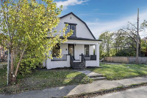 Tiny photo for 1119 E Fulton Street, Columbus, OH 43205 (MLS # 225040965)