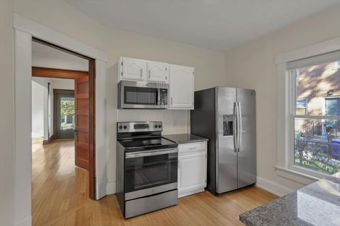 Tiny photo for 1119 E Fulton Street, Columbus, OH 43205 (MLS # 225040965)