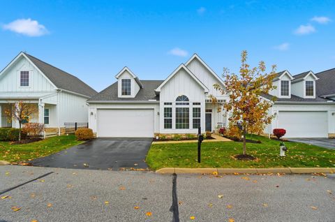 Photo of 7044 Inchcape Lane 14 #14, Dublin, OH 43016 (MLS # 225042737)