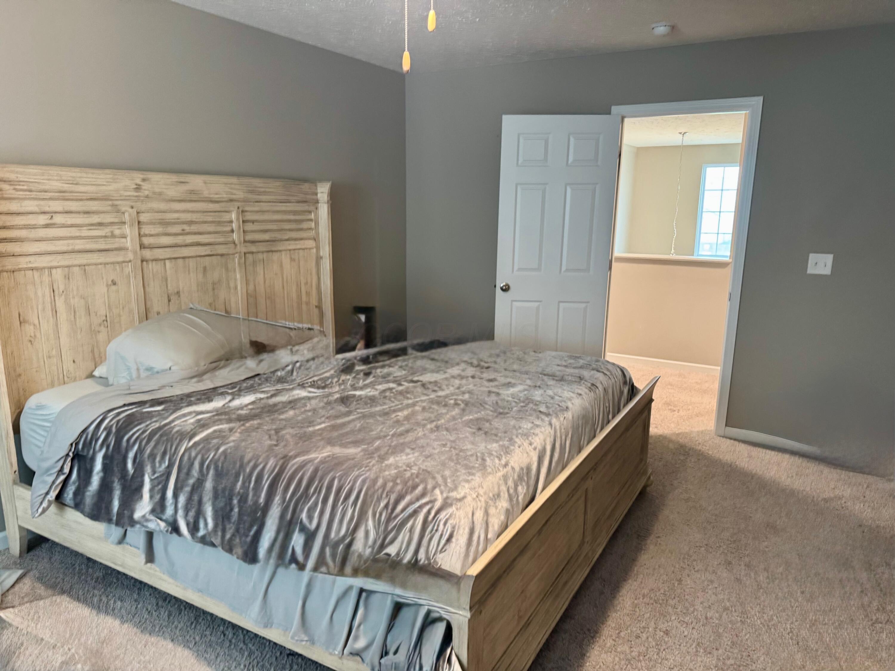 1123 Hampton Lane, London, Ohio image 10