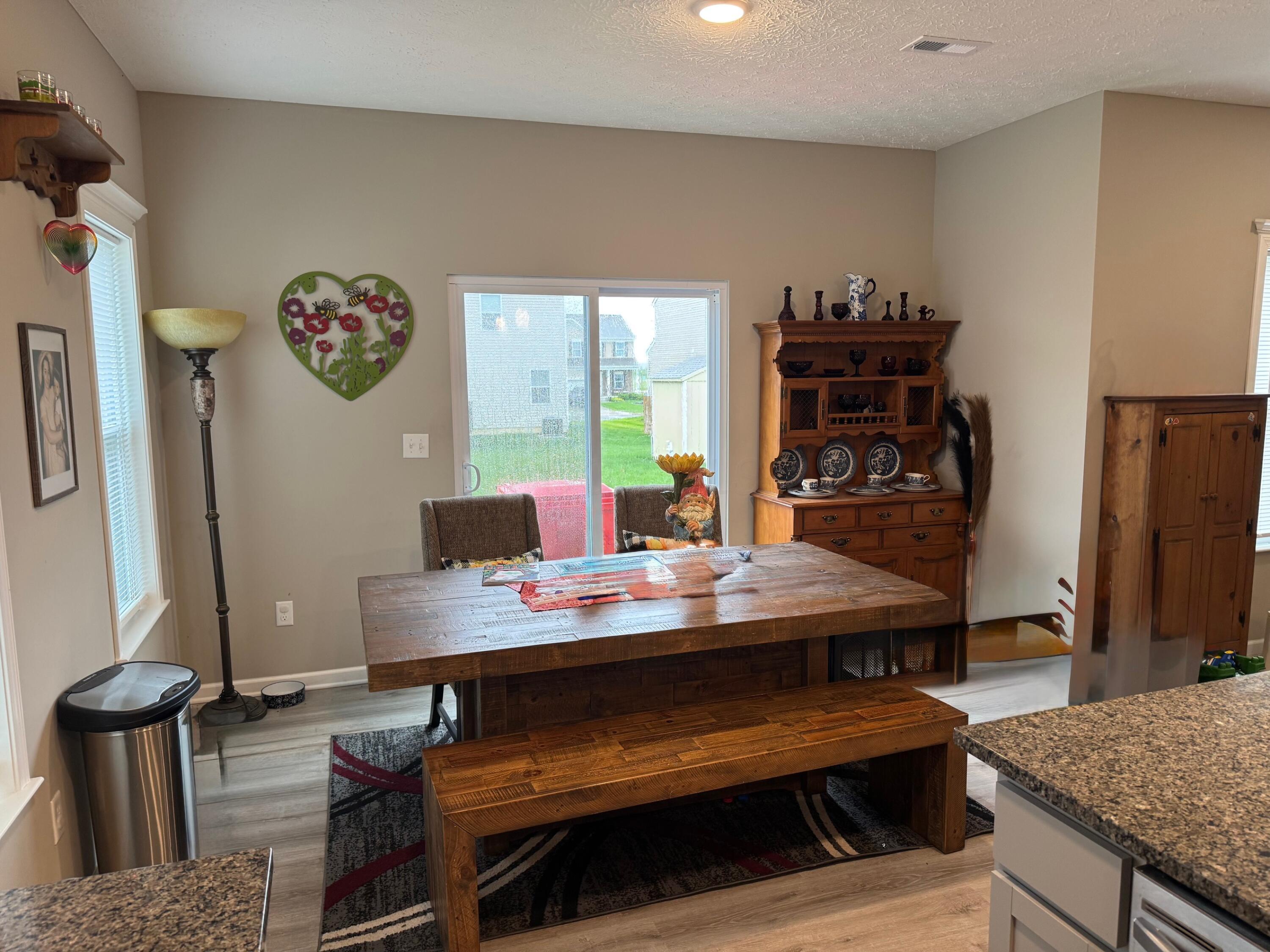 1123 Hampton Lane, London, Ohio image 6