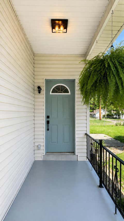 Photo of 210 W Shields Street, Newark, OH 43055 (MLS # 226030059)
