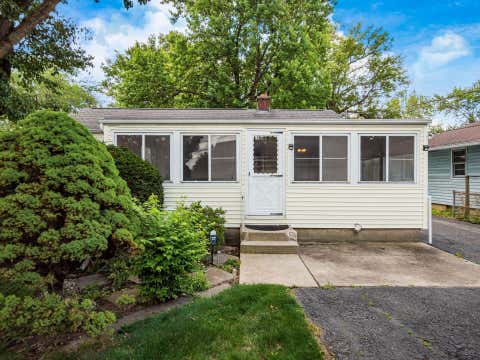 Tiny photo for 2164 Fenton Street, Columbus, OH 43224 (MLS # 226022121)