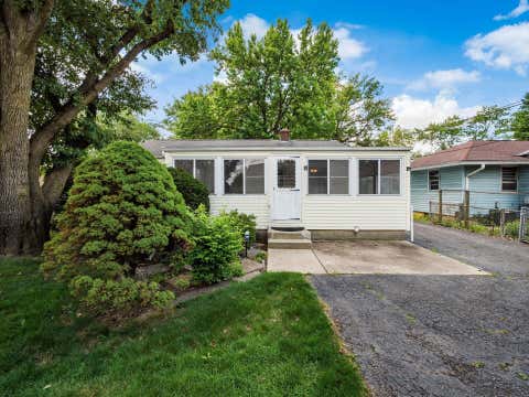 Tiny photo for 2164 Fenton Street, Columbus, OH 43224 (MLS # 226022121)