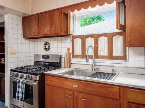 Tiny photo for 2164 Fenton Street, Columbus, OH 43224 (MLS # 226022121)