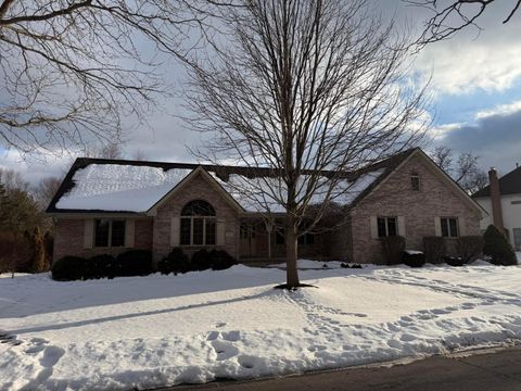 Photo of 393 Shale Ridge Court, Powell, OH 43065 (MLS # 226007106)