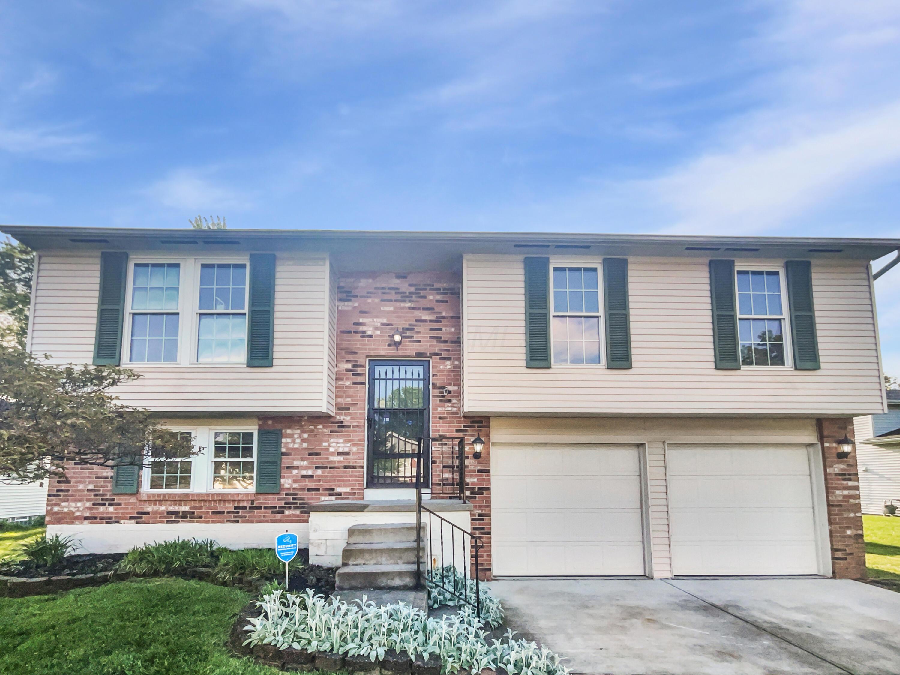 2620 Trailwind Street, Grove City, Ohio image 1