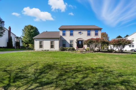 Photo of 1135 Challis Springs Drive, New Albany, OH 43054 (MLS # 225039537)
