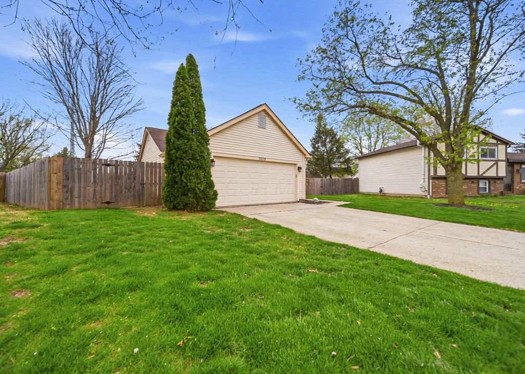 Photo of 3079 Meadowshire Court, Dublin, OH 43017 (MLS # 226011674)