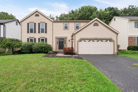 Photo of 2127 Sutter Parkway, Dublin, OH 43016 (MLS # 225028765)