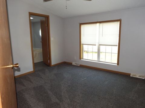 Tiny photo for 422 Lockbay Road, Commercial Point, OH 43116 (MLS # 226015056)