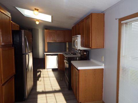Tiny photo for 422 Lockbay Road, Commercial Point, OH 43116 (MLS # 226015056)