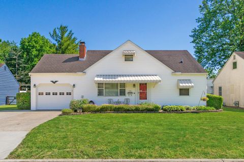 Photo of 103 E Hocking Street, Canal Winchester, OH 43110 (MLS # 226020303)