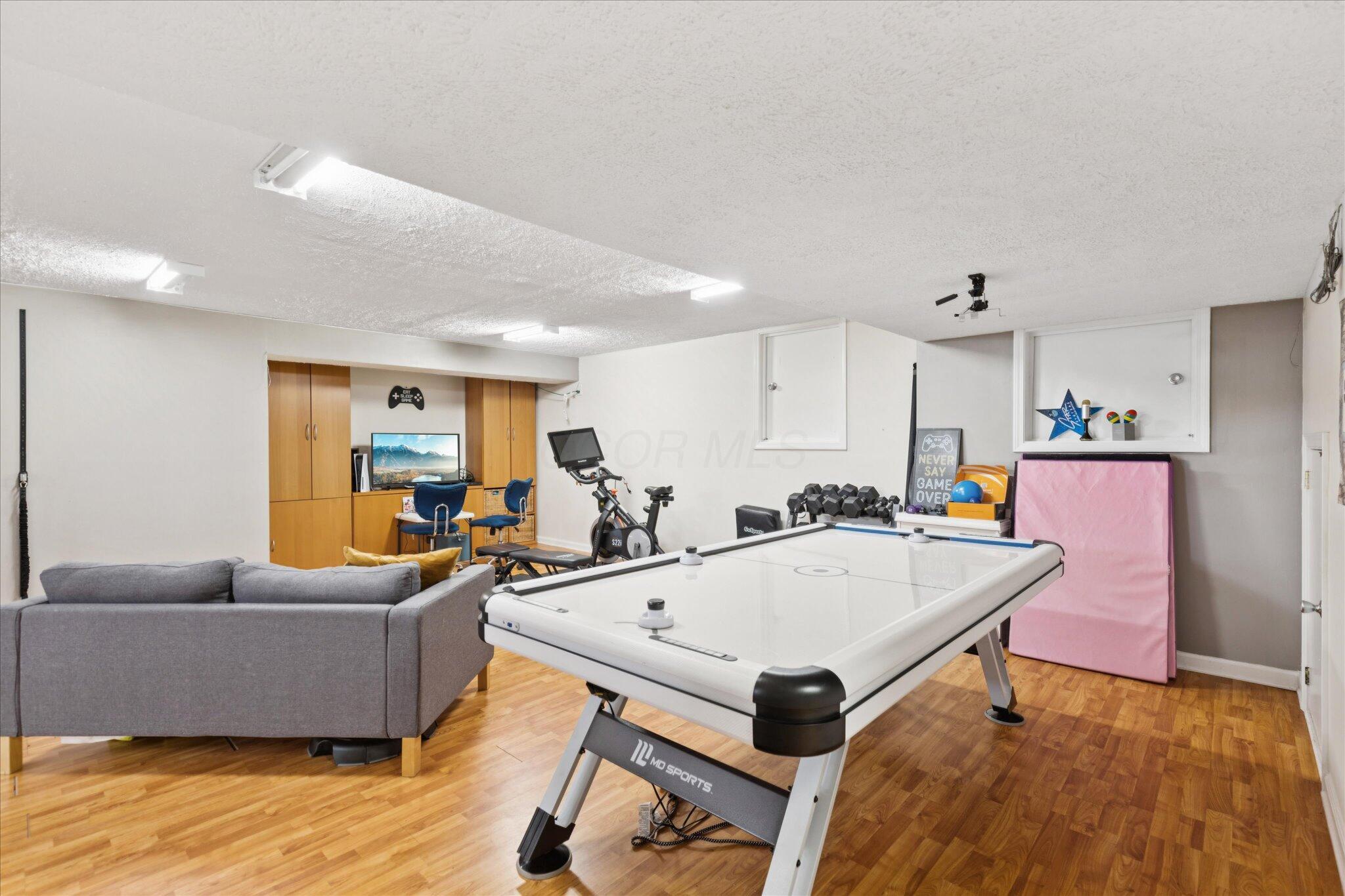 Dublin, Ohio 43016, United States, 5 Bedrooms Bedrooms, ,4 BathroomsBathrooms,Residential,Active,160077