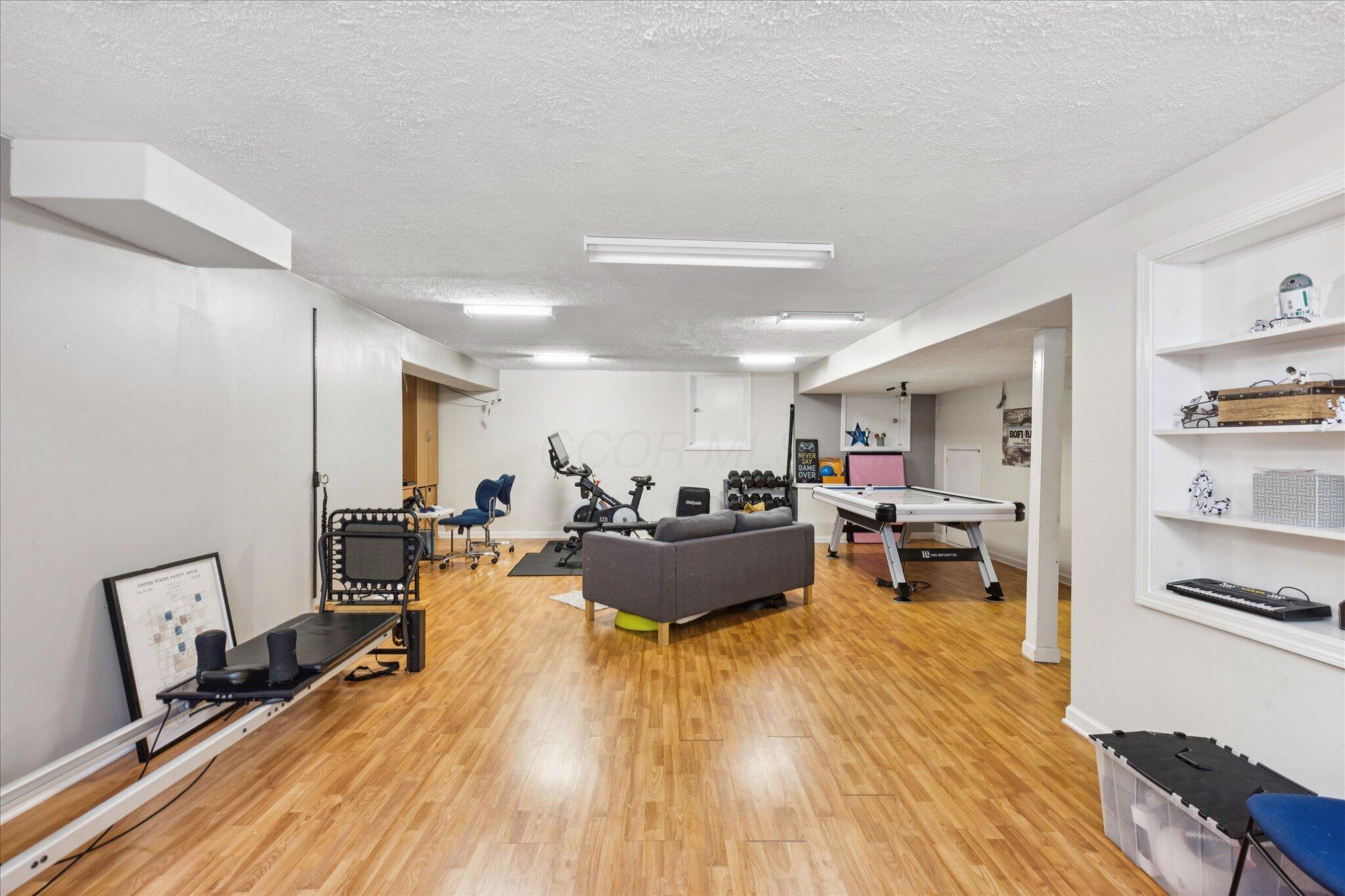 Dublin, Ohio 43016, United States, 5 Bedrooms Bedrooms, ,4 BathroomsBathrooms,Residential,Active,160077