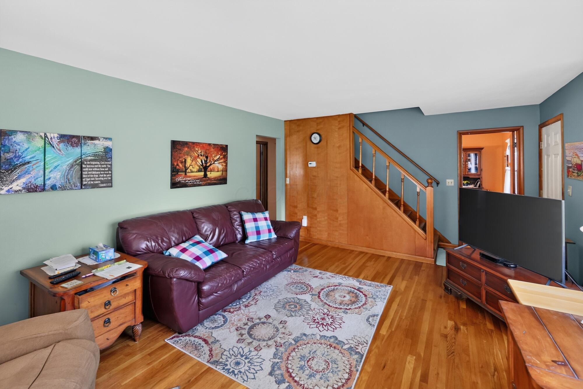 11 E Mound Street