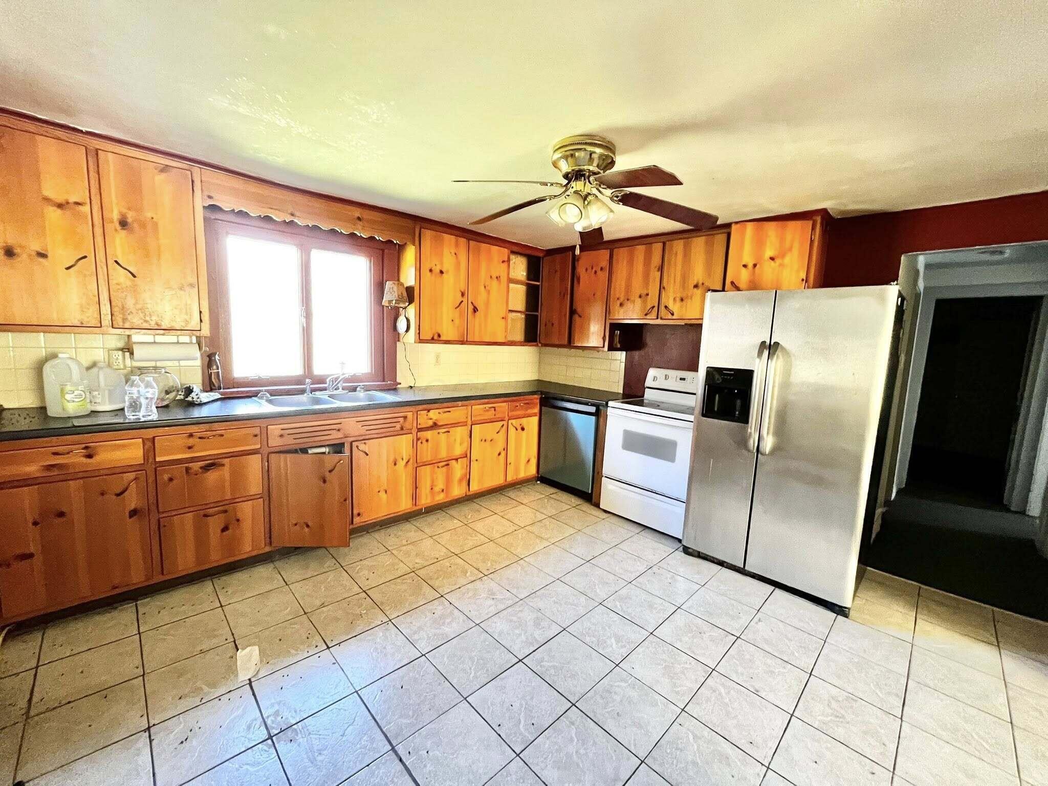 11219 Millersburg Road, Howard, Ohio image 10