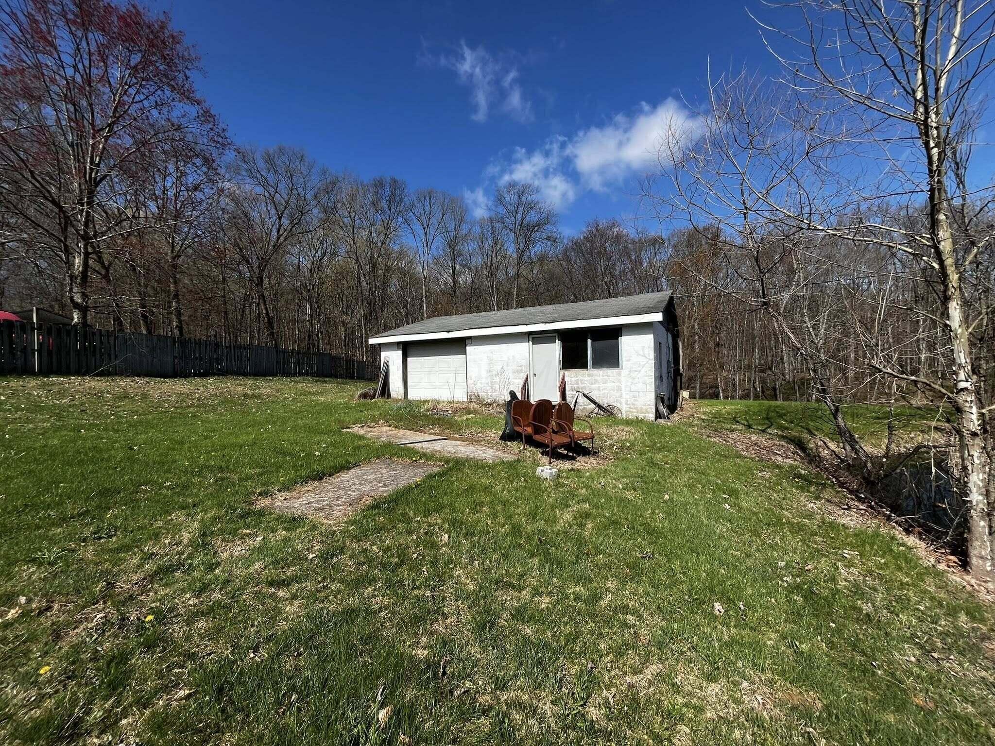 11219 Millersburg Road, Howard, Ohio image 35