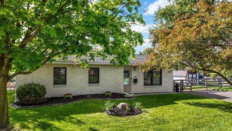 Photo of 130 Johnson Court, Plain City, OH 43064 (MLS # 226017115)