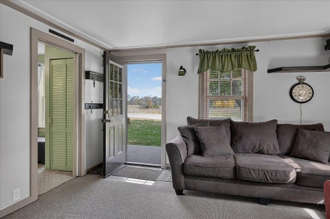 Tiny photo for 3992 White Road SE, Washington Court House, OH 43160 (MLS # 226039418)