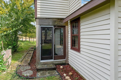 Tiny photo for 3992 White Road SE, Washington Court House, OH 43160 (MLS # 226039418)