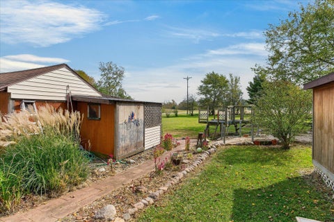 Tiny photo for 3992 White Road SE, Washington Court House, OH 43160 (MLS # 226039418)