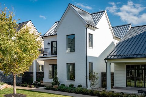 Photo of 2878 Kobuk Drive, Columbus, OH 43228 (MLS # 223022782)