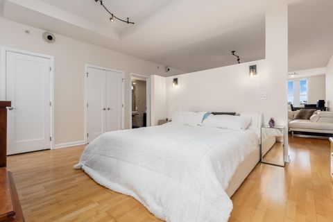 Tiny photo for 145 N High Street 400 #400, Columbus, OH 43215 (MLS # 226002910)