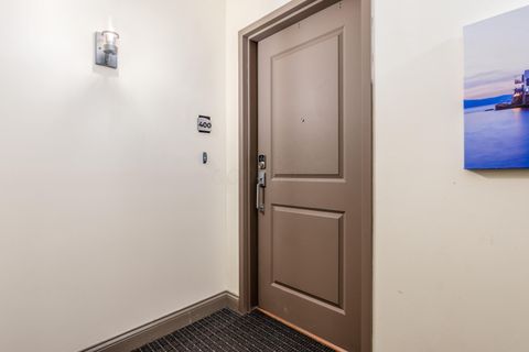 Tiny photo for 145 N High Street 400 #400, Columbus, OH 43215 (MLS # 226002910)