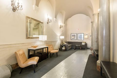 Tiny photo for 145 N High Street 400 #400, Columbus, OH 43215 (MLS # 226002910)