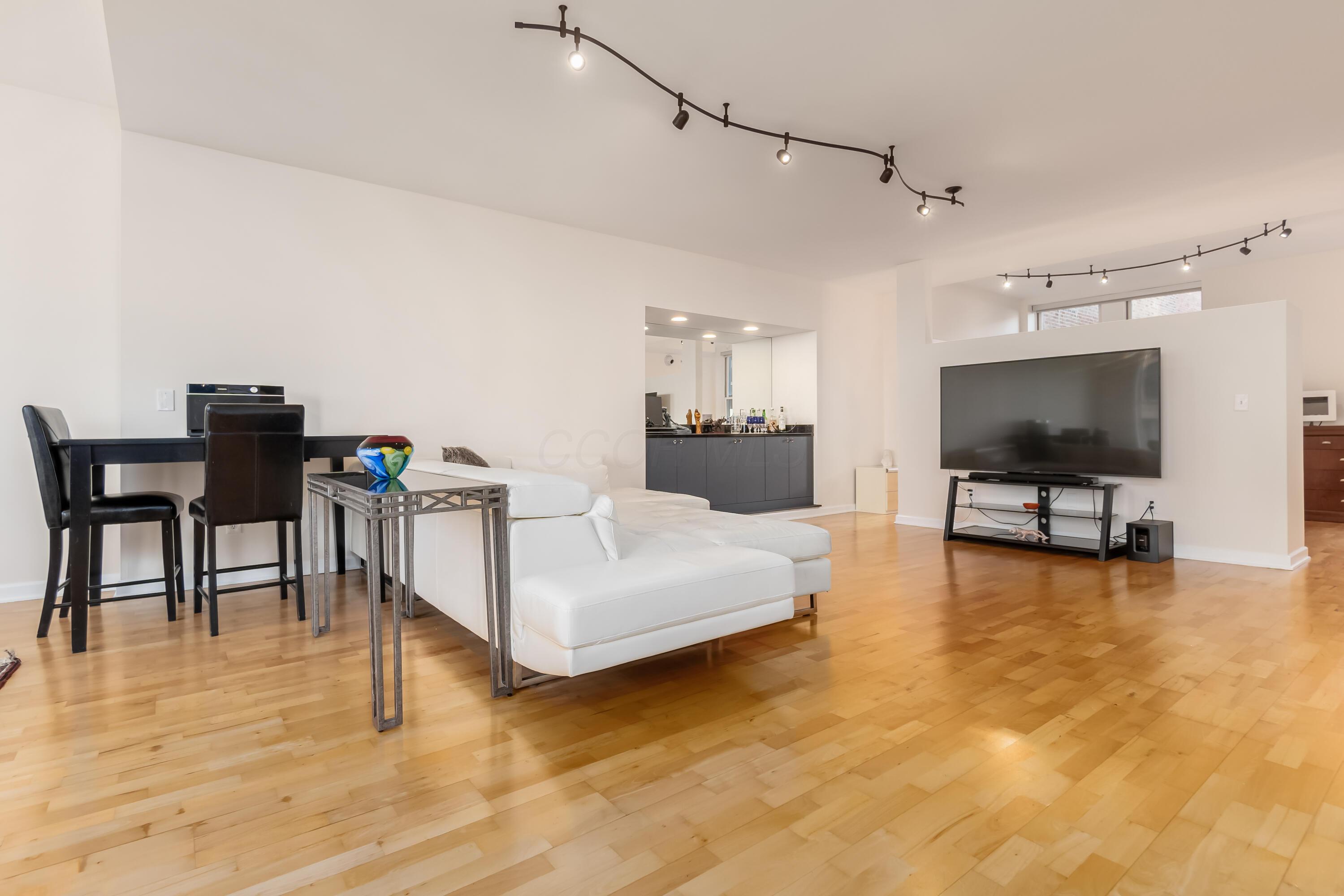 145 N High Street 400