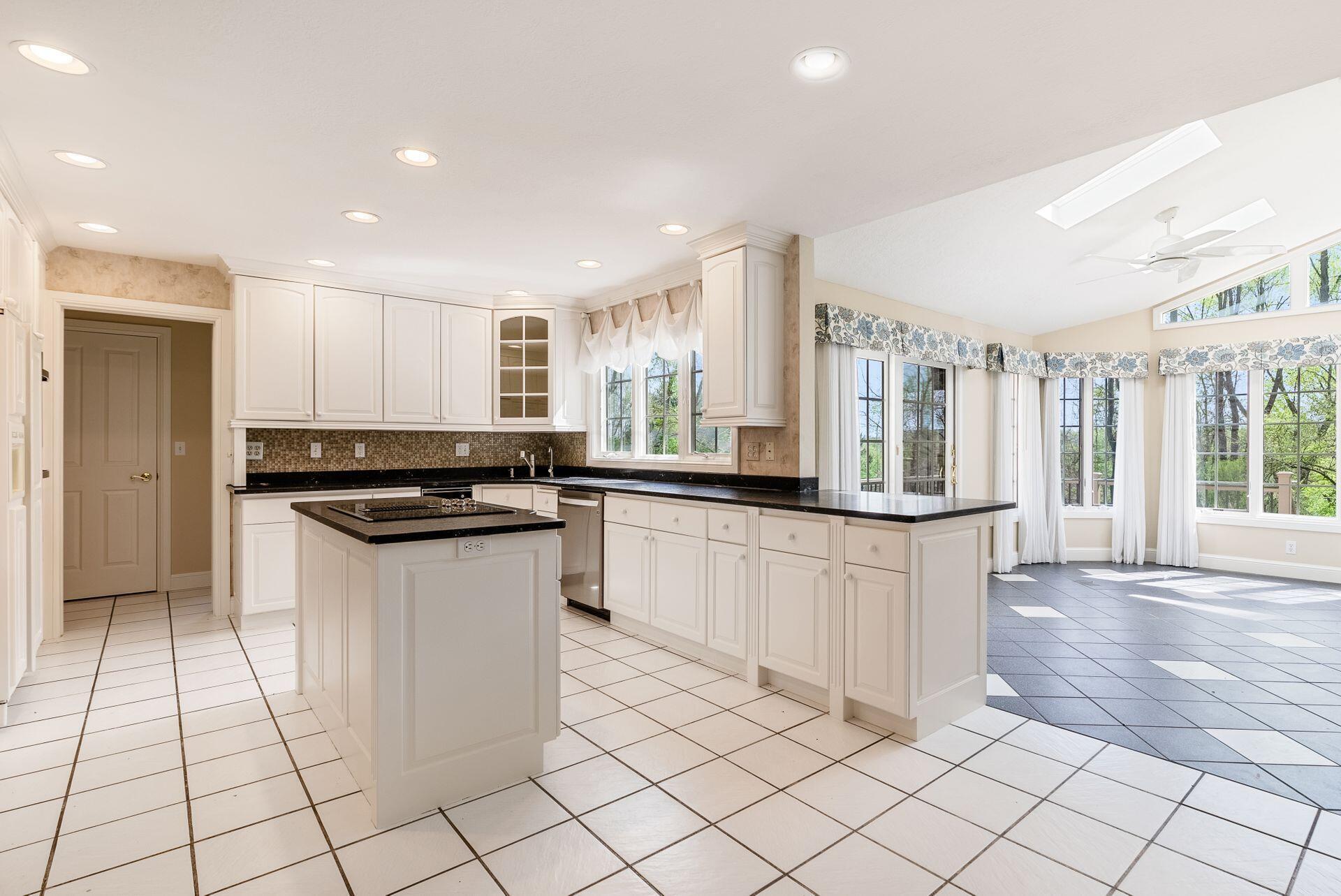 1354 Hemlock Court, Lancaster, Ohio image 13